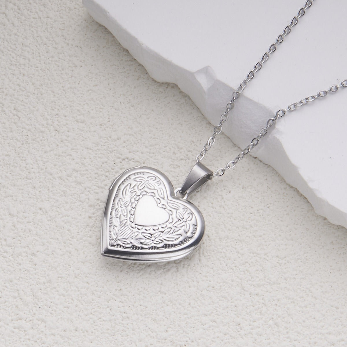 Opening Heart Women Necklace Personalized Album Box Necklace Stainless Steel Gold Necklace Design