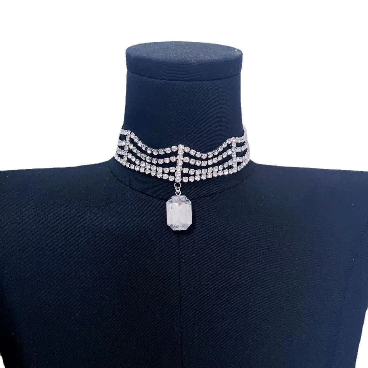 Elegant retro row diamond choker exaggerated light luxury fashion small cold wind necklace woman