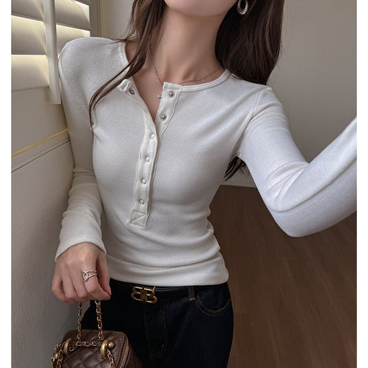 Feminine Henley Neck Long Sleeve T-Shirt for Women, Fitted Slim Design, Buttoned Crew Neck, Regular Shoulder