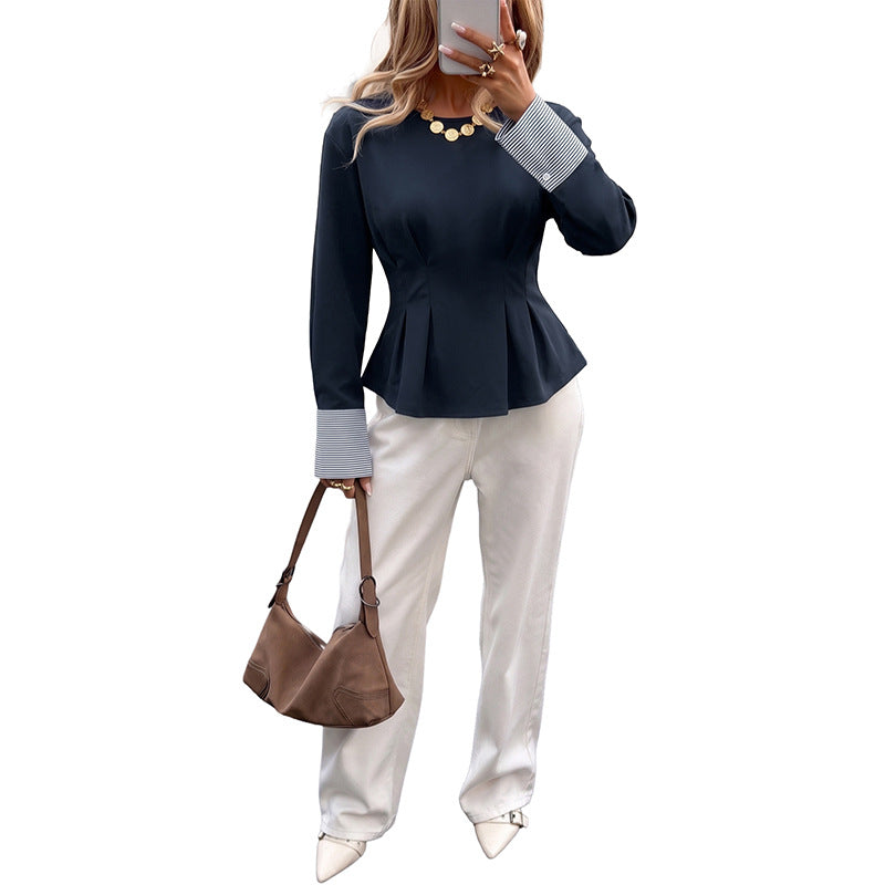 Women's long sleeved hoodie with folded waist and cuffs