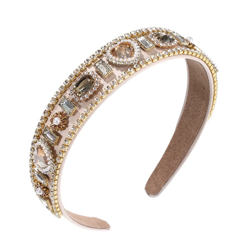 Minimalist and fashionable full diamond anti slip heart headband for women