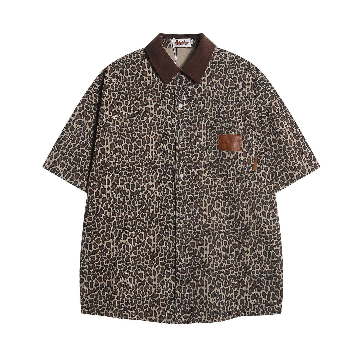 Leopard print collar short sleeved shirt
