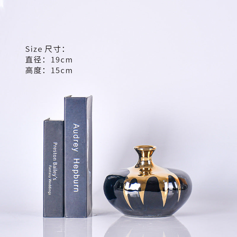 Creative Ceramic Vase for Modern Living Room, Dry Flower Arrangement, Decorative Piece for TV Cabinet, Dining Table, and Entrance Hall