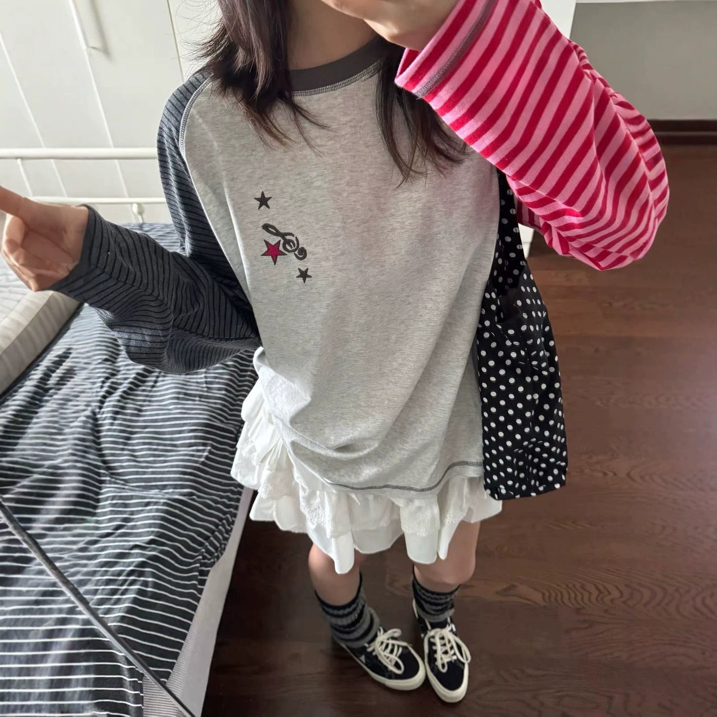Contrast Stripe Embroidery Long Sleeve Women's Loose T-Shirt