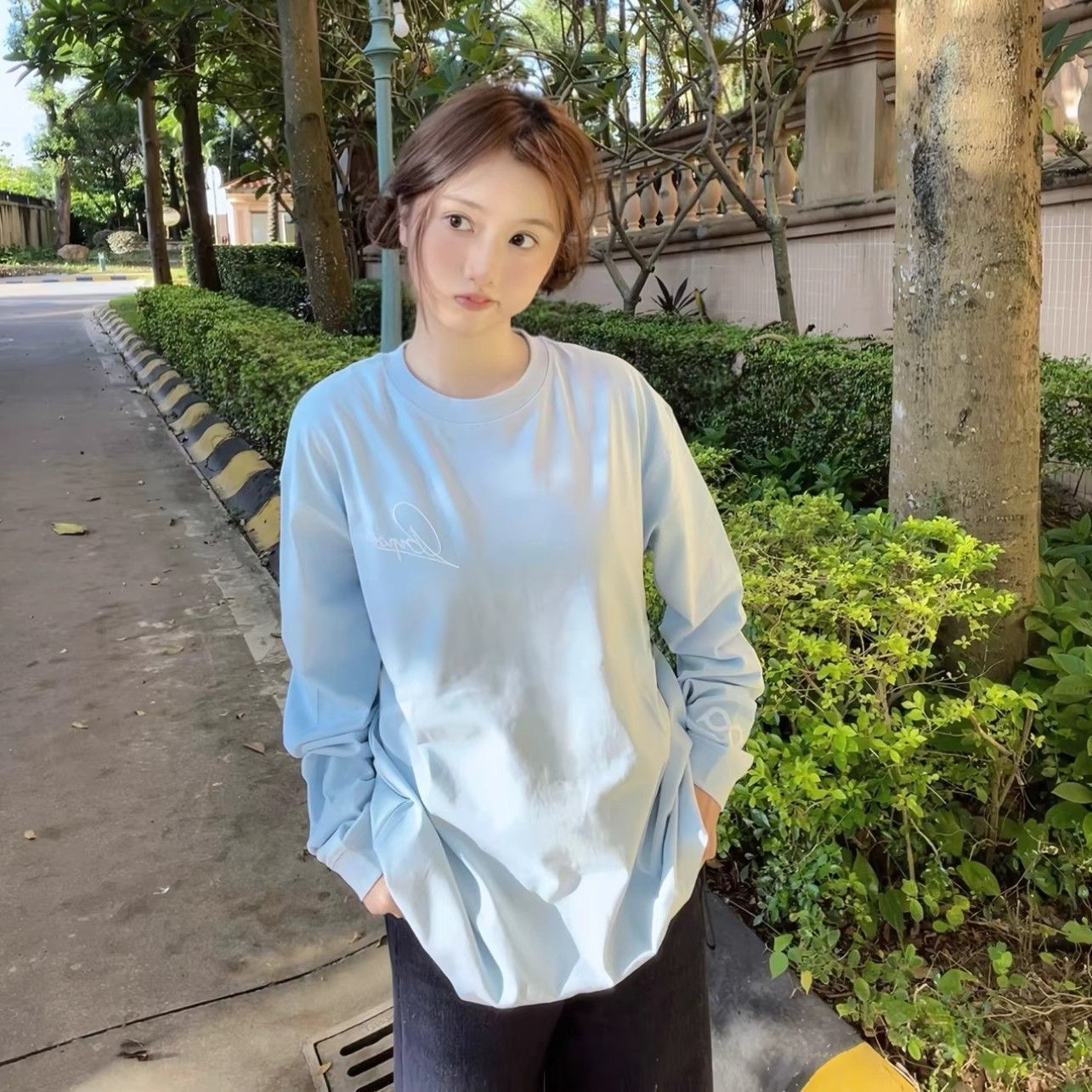 Letter design long sleeved t-shirt for women