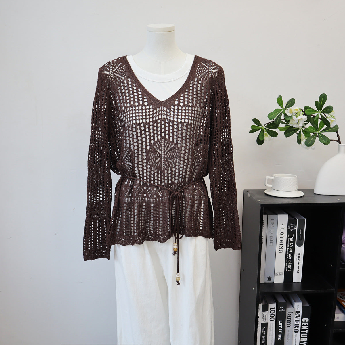Hollow out V-neck long sleeved top