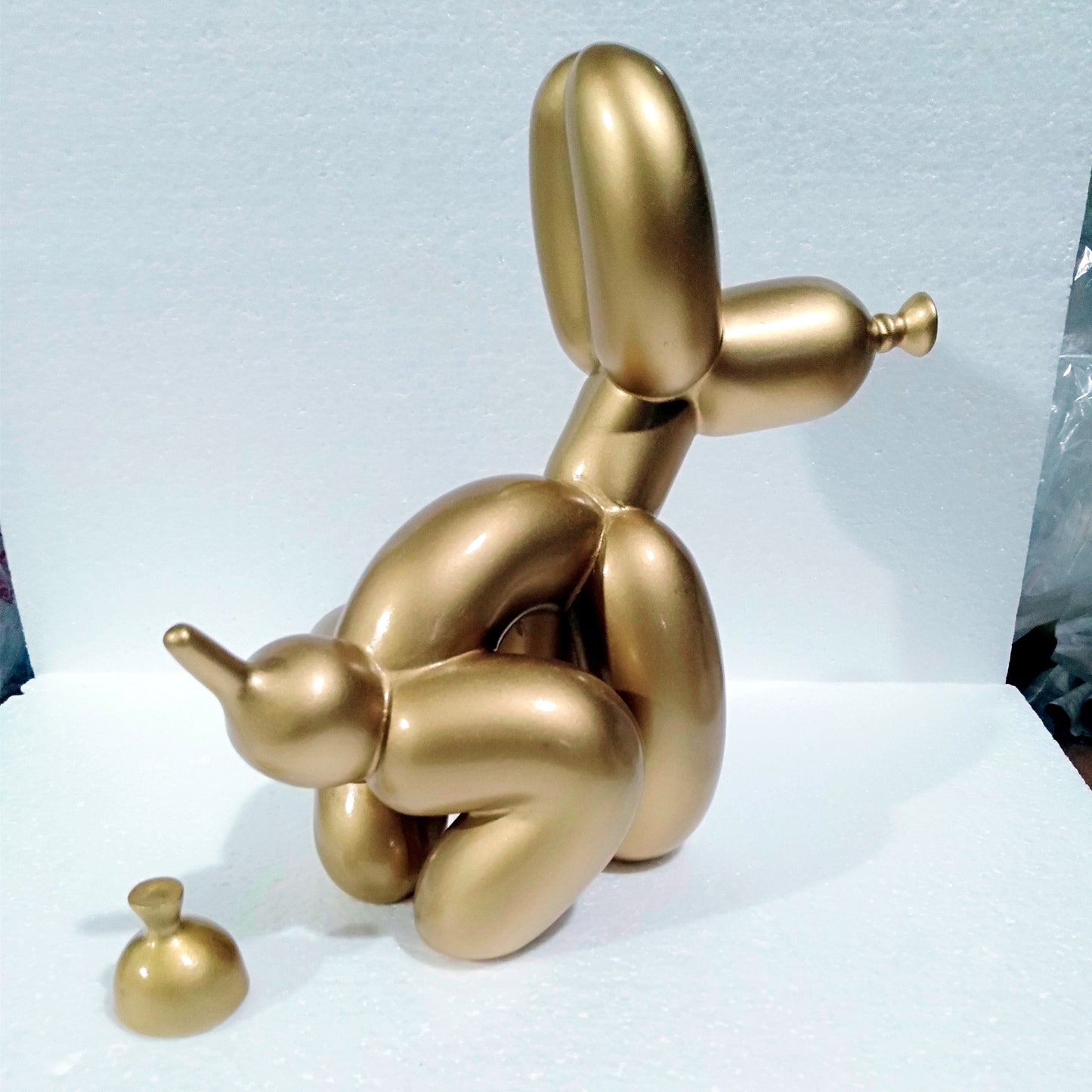 Poop balloon dog