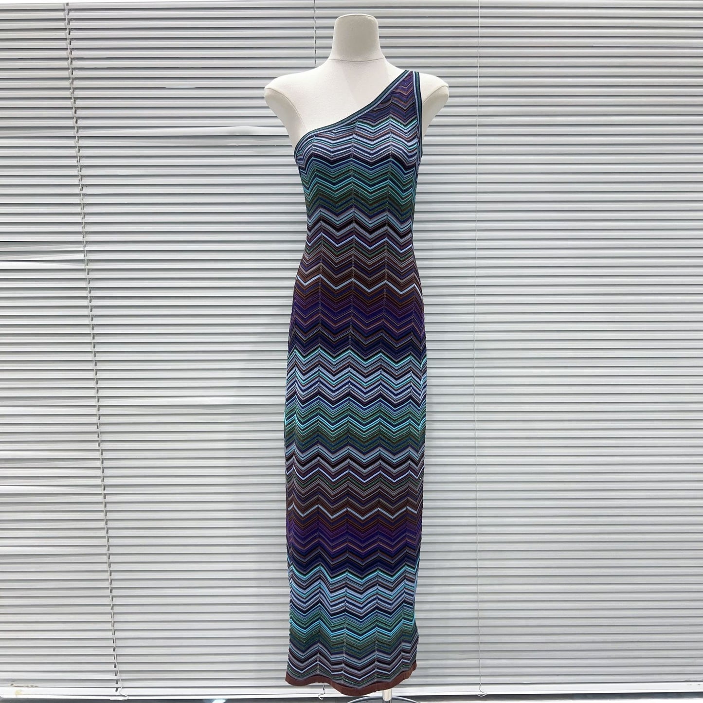 Single shoulder camisole long skirt