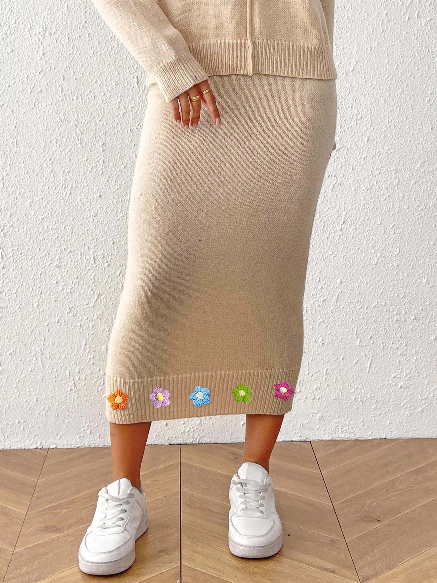 Skirt with 3D Hand-Crocheted Flower Decoration, Fitted Bodycon Midi Skirt, Women's Knit Dress Skirt