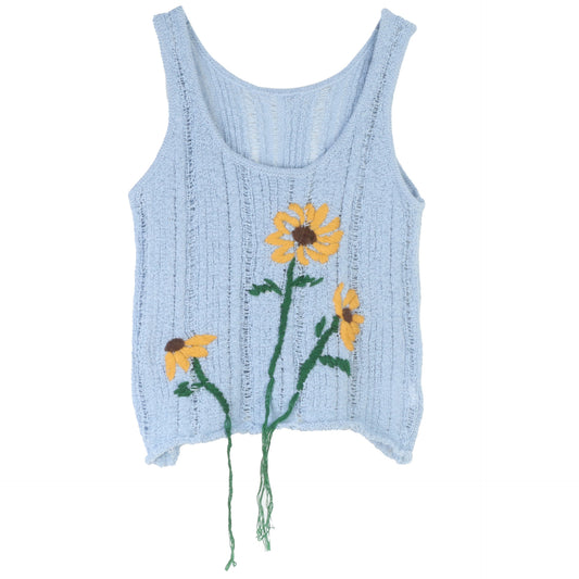 Sleeveless round neck top