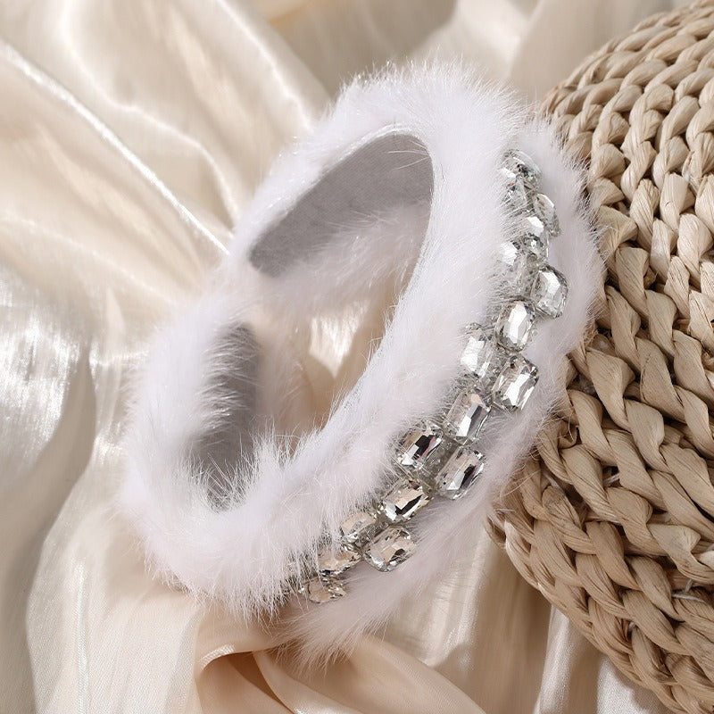 Thickened sponge mink velvet with wide edges and rhinestone hair accessories