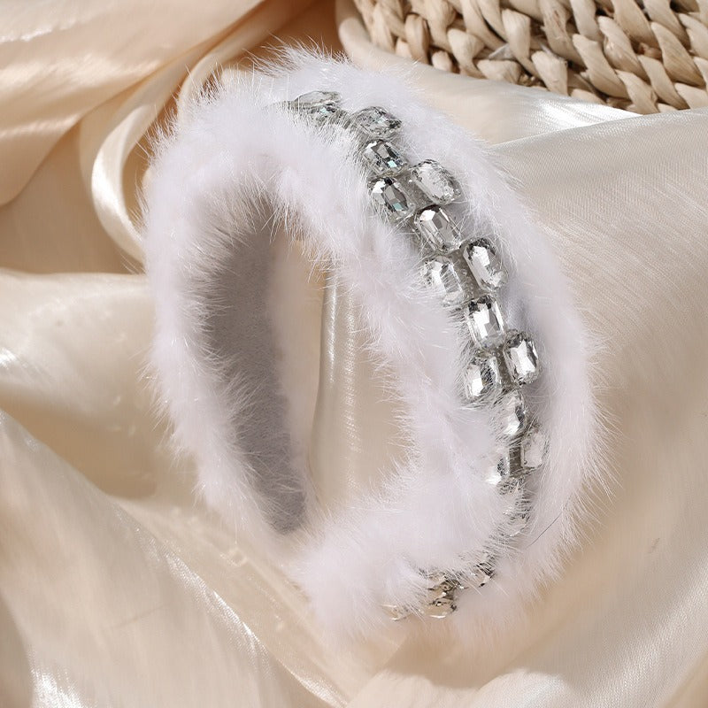 Thickened sponge mink velvet with wide edges and rhinestone hair accessories