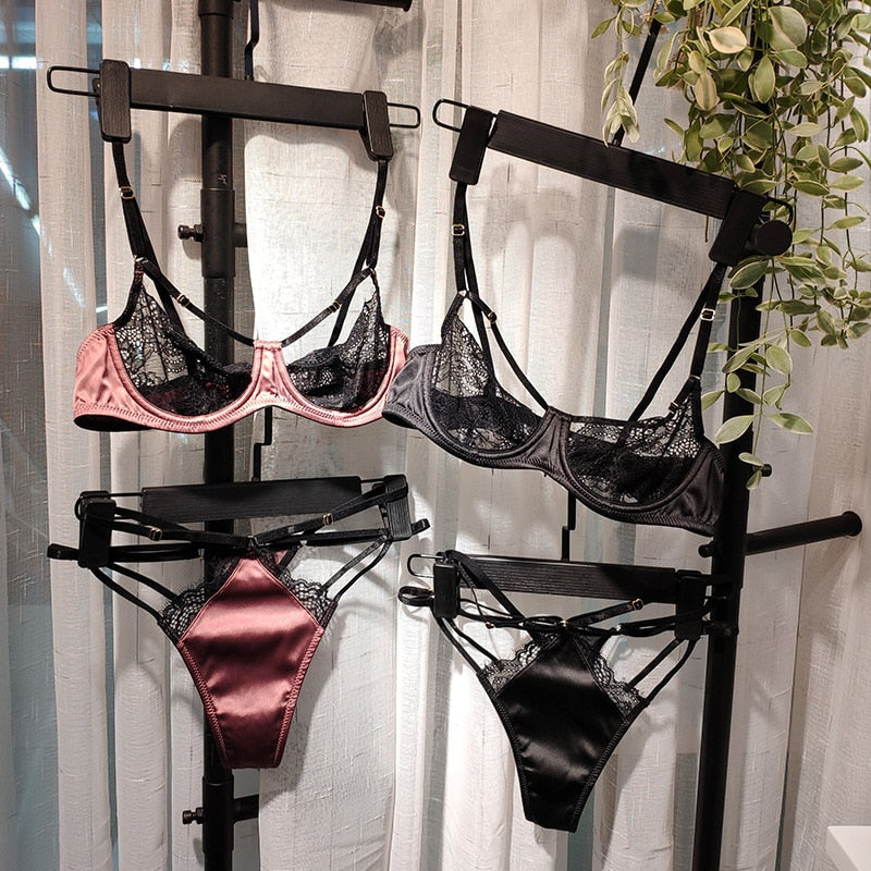 New Sexy Lace Bra and Thongs Set Underwear