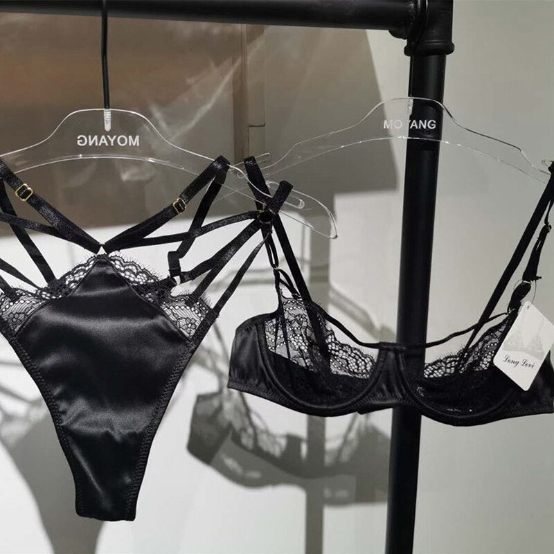 New Sexy Lace Bra and Thongs Set Underwear
