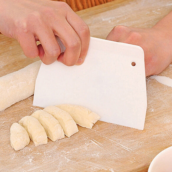 Pastry Dough Scraper Cutter Plastic Baking Cake Decorating Kitchen Tool
